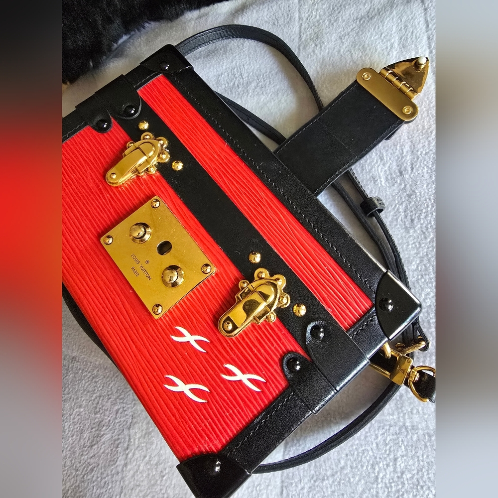 Authentic Louis Vuitton Petite Malle Shoulder Bag
